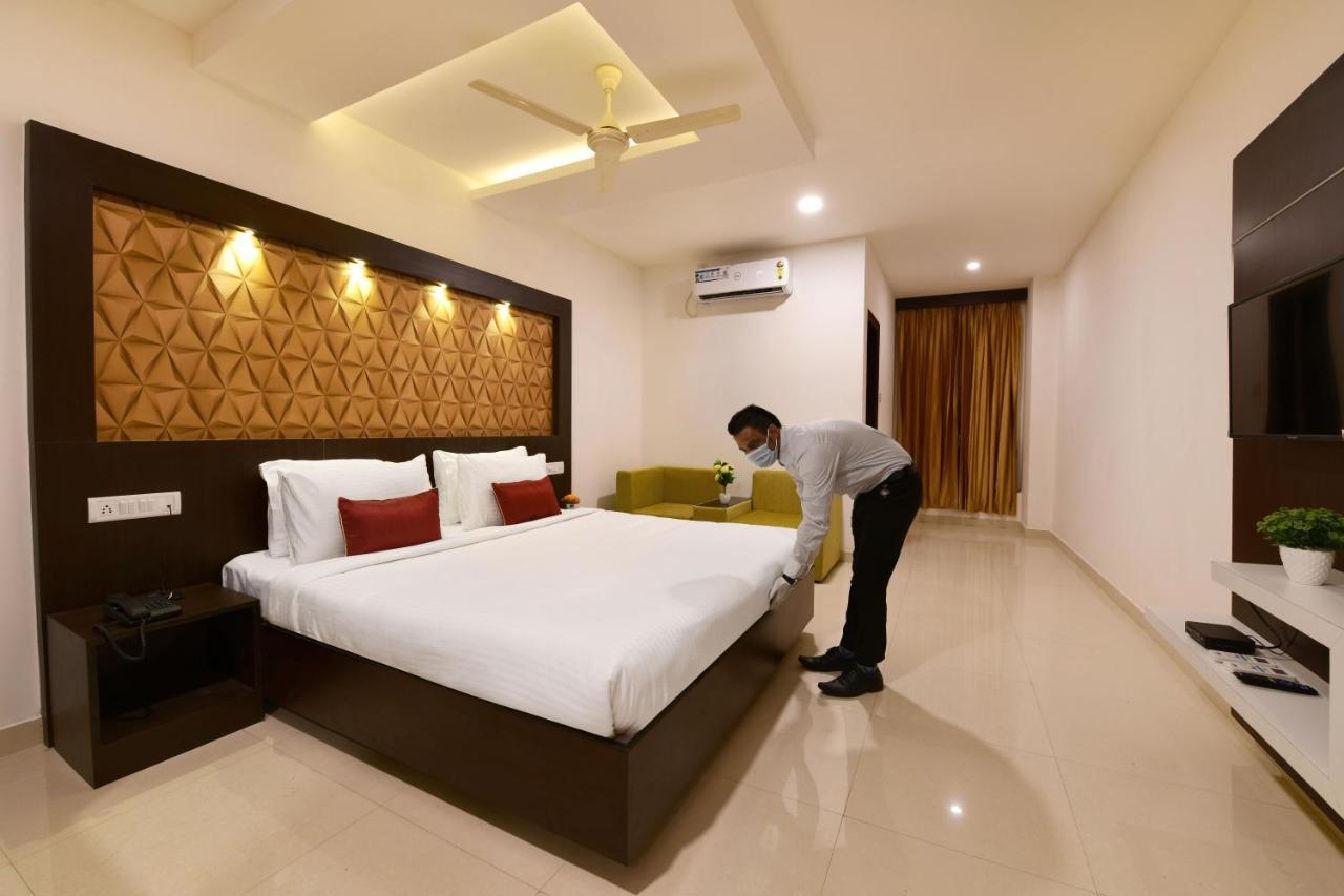Hotel Bv Colours By Rivido, Begur Main Road 班加罗尔 外观 照片