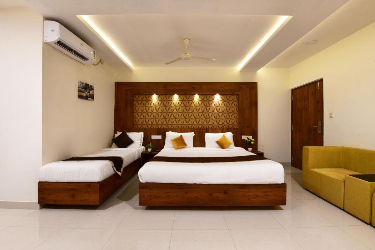 Hotel Bv Colours By Rivido, Begur Main Road 班加罗尔 外观 照片