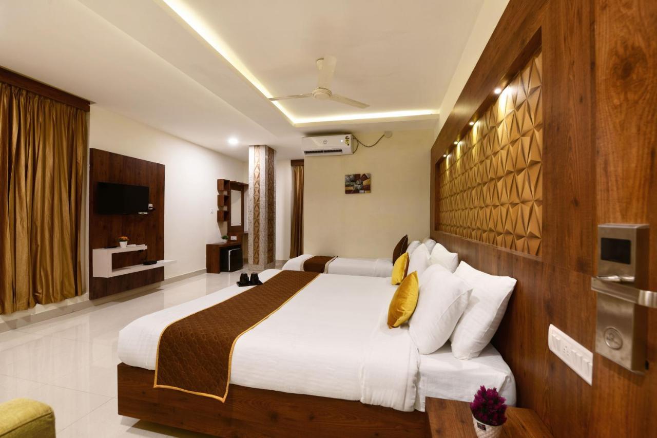 Hotel Bv Colours By Rivido, Begur Main Road 班加罗尔 外观 照片