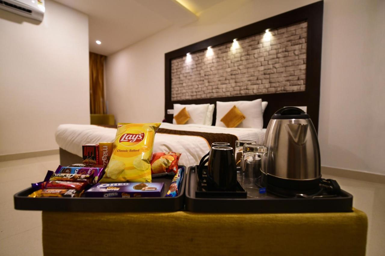 Hotel Bv Colours By Rivido, Begur Main Road 班加罗尔 外观 照片